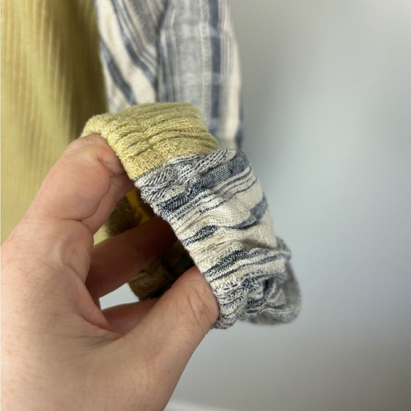 Peach Cove Button Up Sweater Yellow Plaid Front Tie Small - Picture 4 of 7